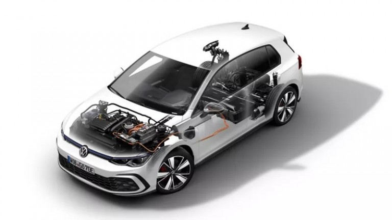 Volkswagen (VW) Golf 8 1,4l TSI 110kW Hybrid (150 hp) Wheels and